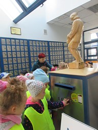 IMG_004.jpg